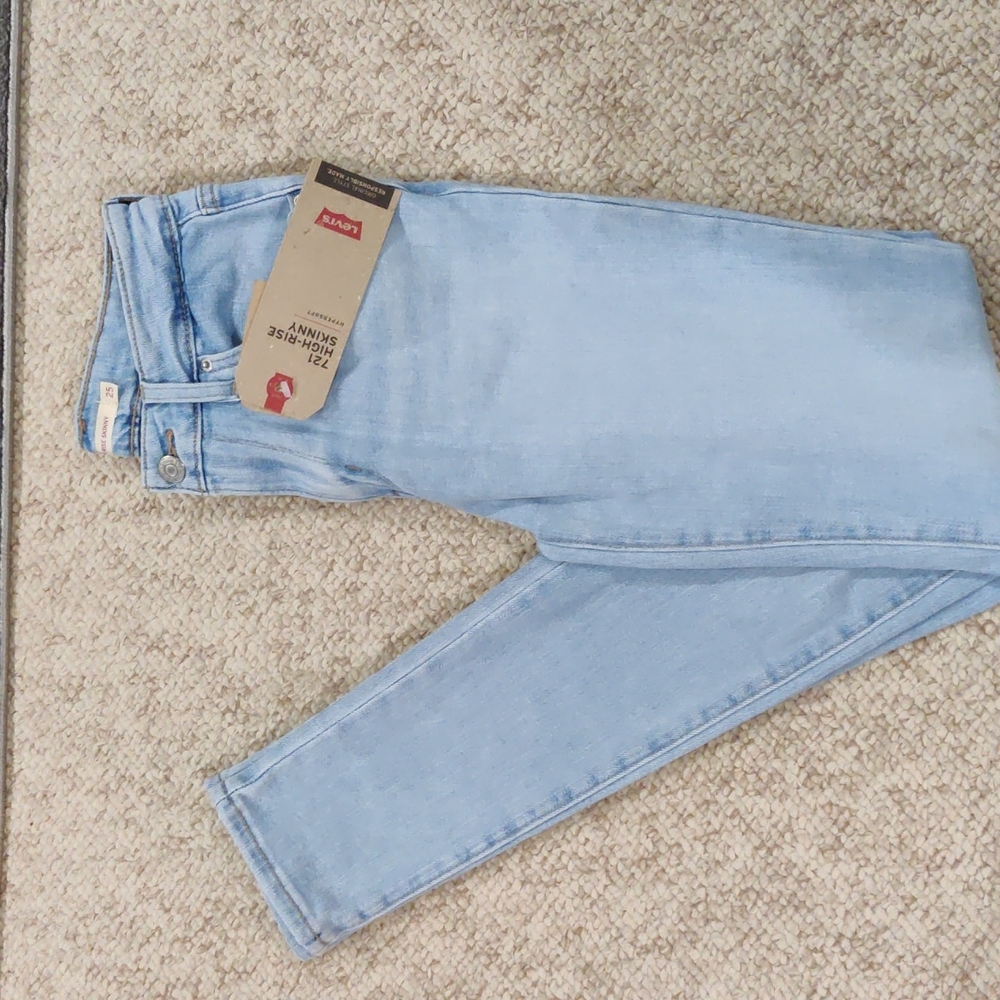 Levi's 721 high rise skinny jeans